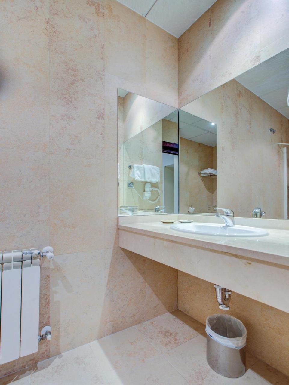 Hotel El Meson Torrijos Dış mekan fotoğraf