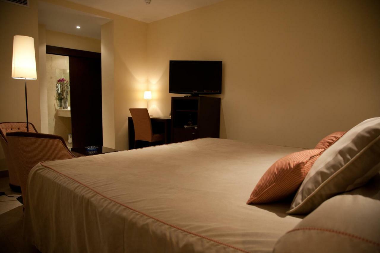 Hotel El Meson Torrijos Dış mekan fotoğraf